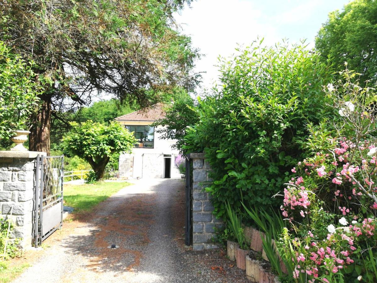 Bed and Breakfast Du Coq A L'Ame Naves  Zewnętrze zdjęcie
